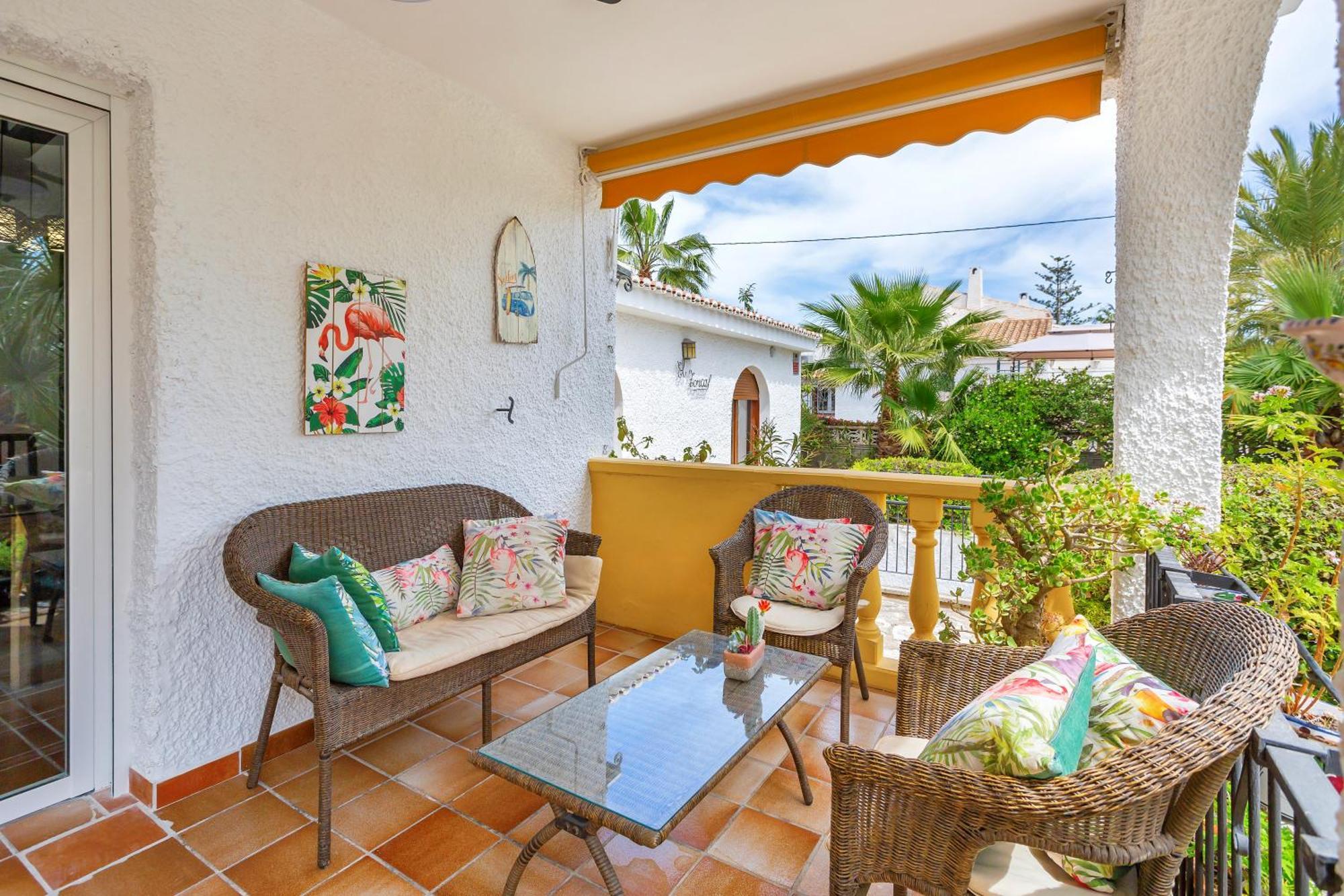 La Font With Pool And Bbq