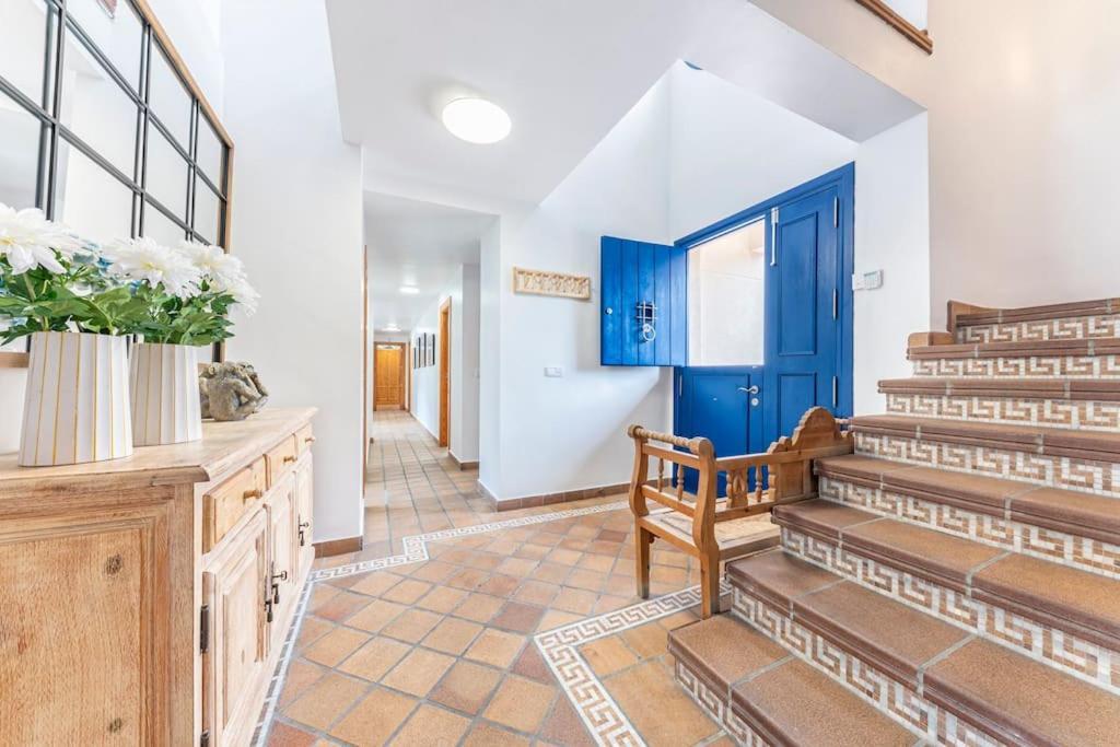 Lucentum Villa