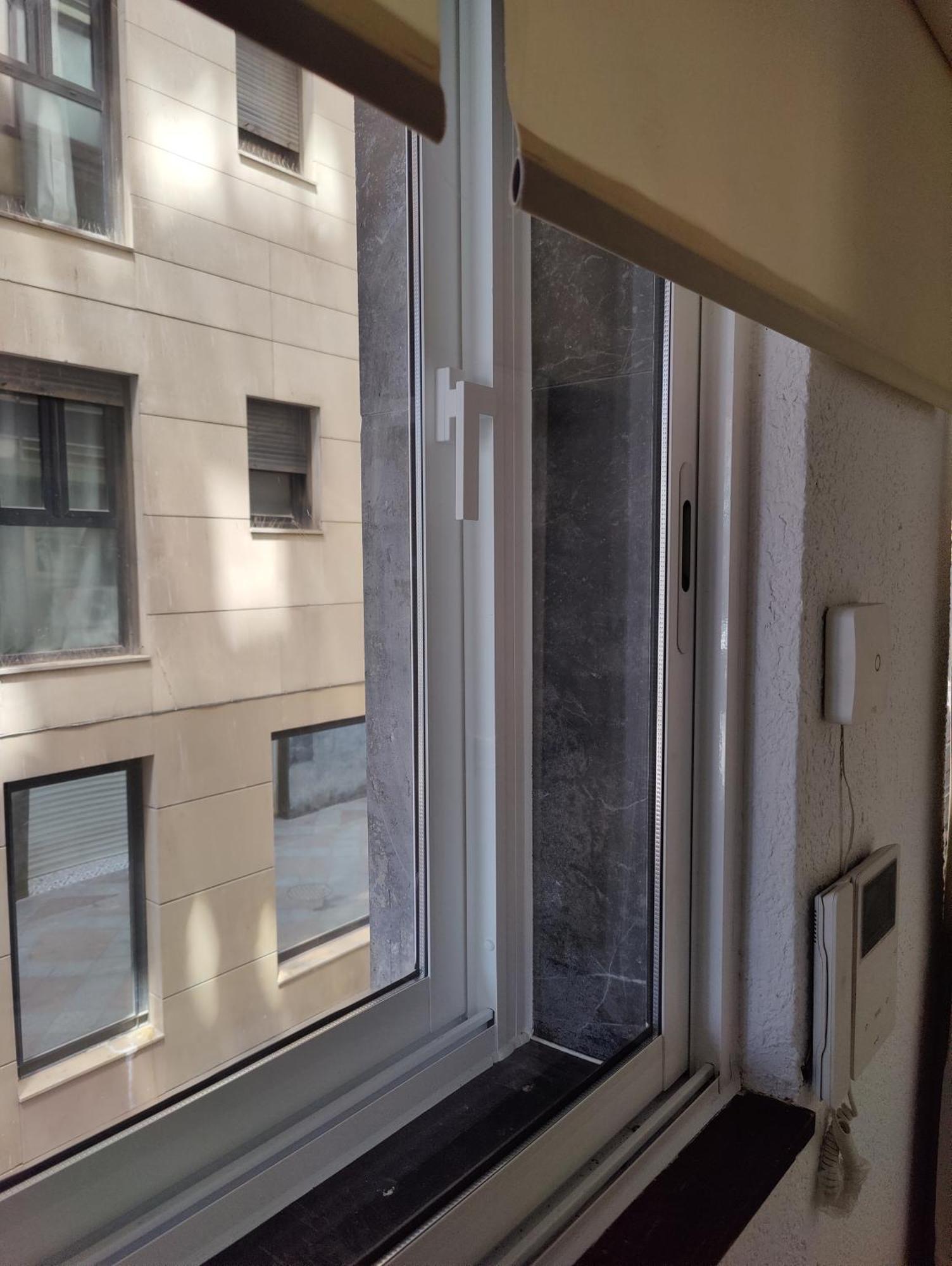 Appartement Modern,cozy And Centric Next To