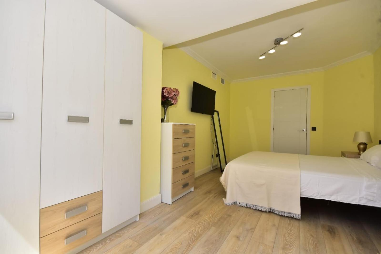 Rambla Mendez Nunez Apartamento *