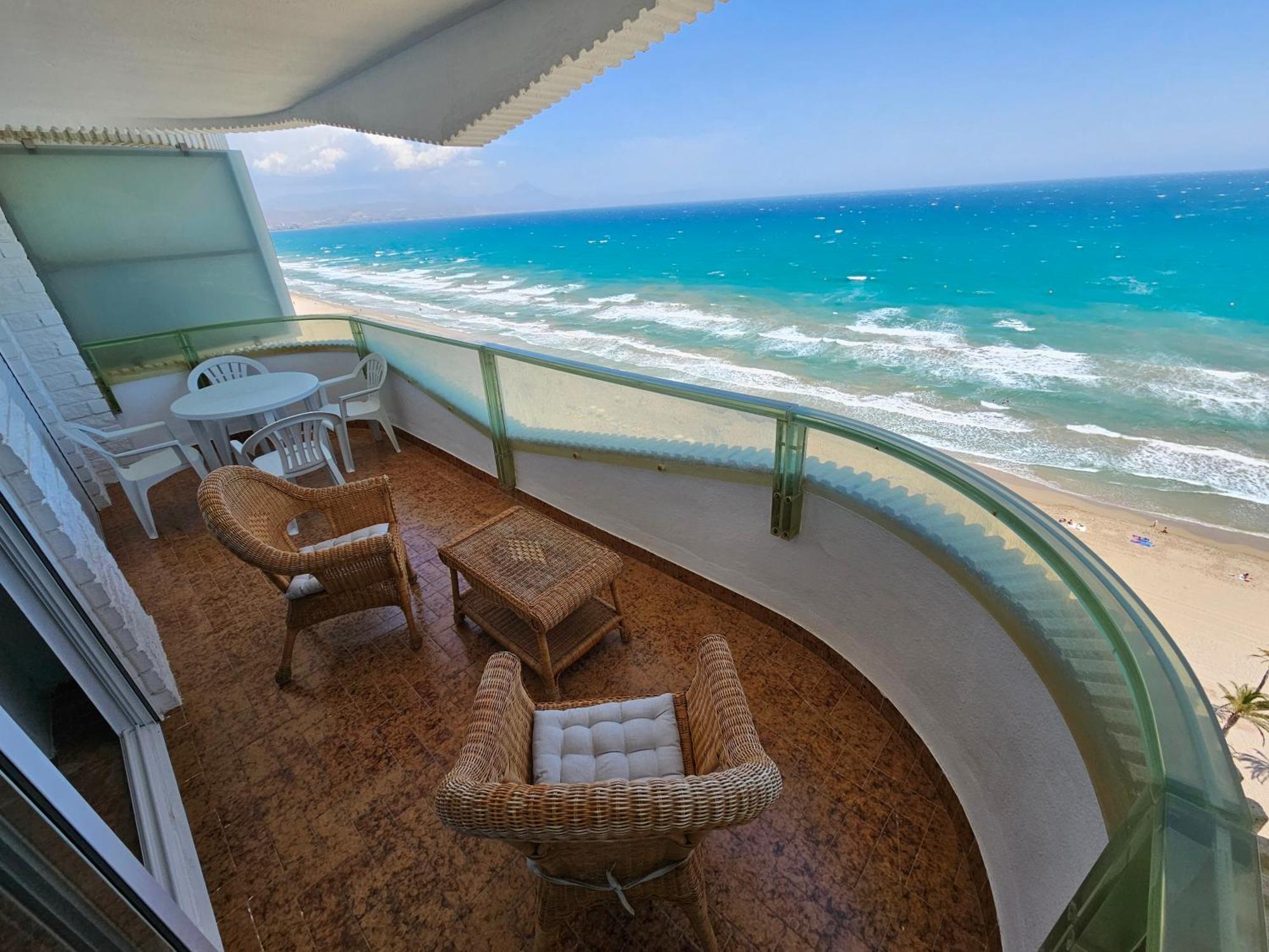 Torres Blancas 13 Apartment