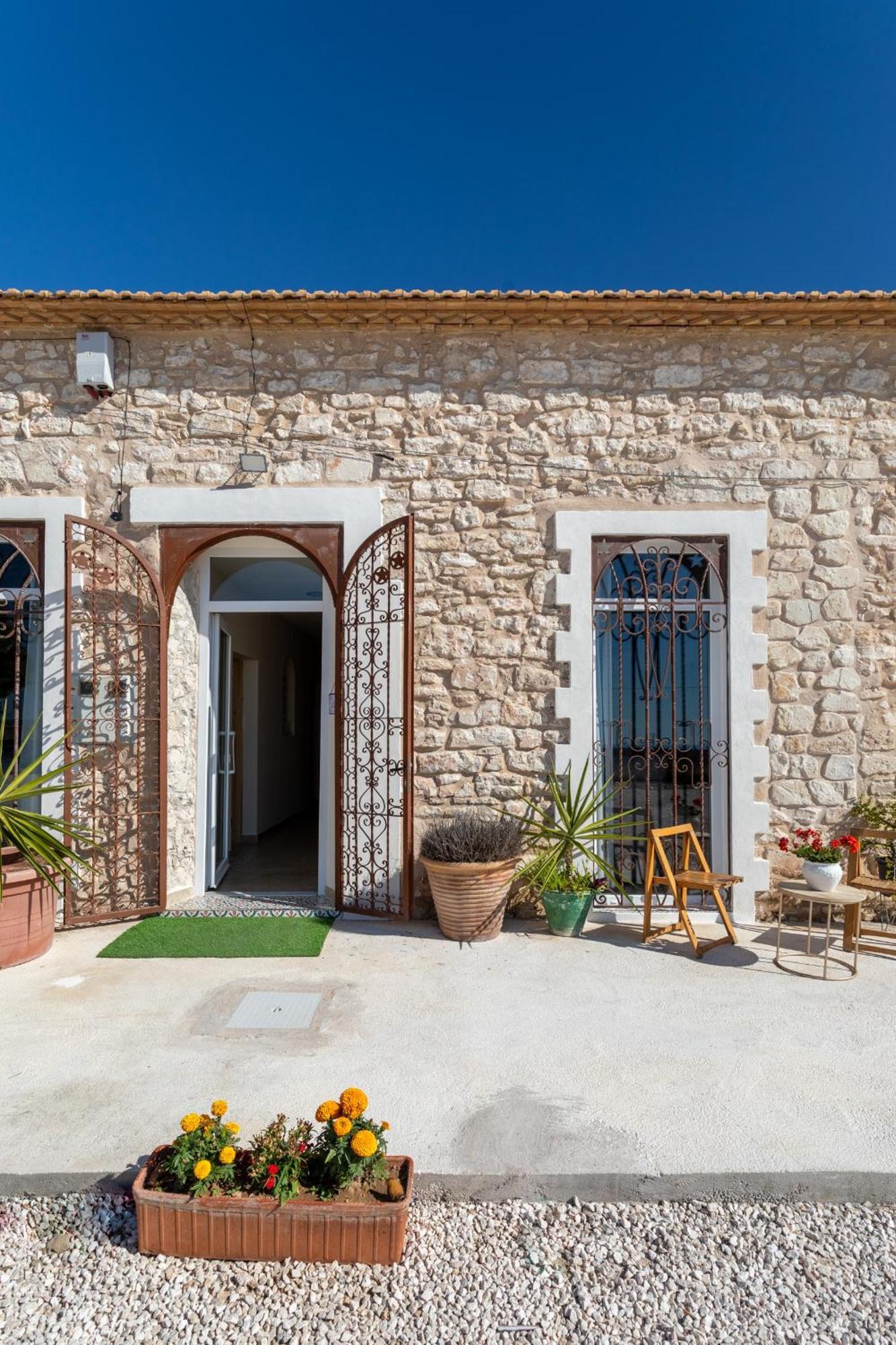 Casitas Del Mar *