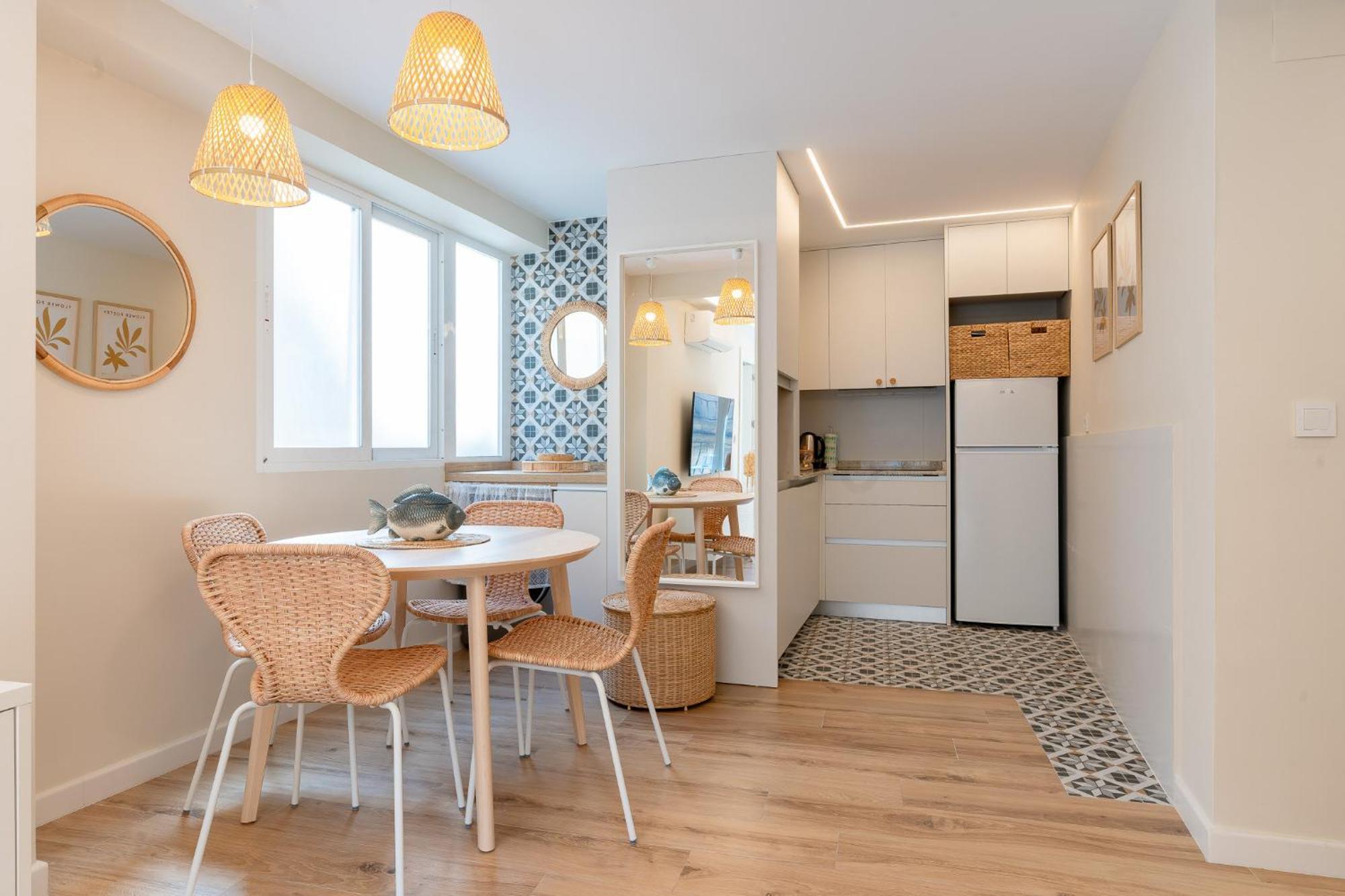 Huoneisto Barrio Gem Stylish 2bedroom Oasis In
