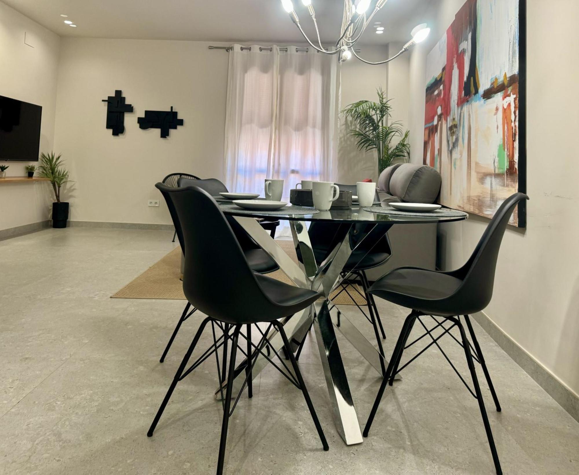Apartment Modern Charm In Barrio Alicante