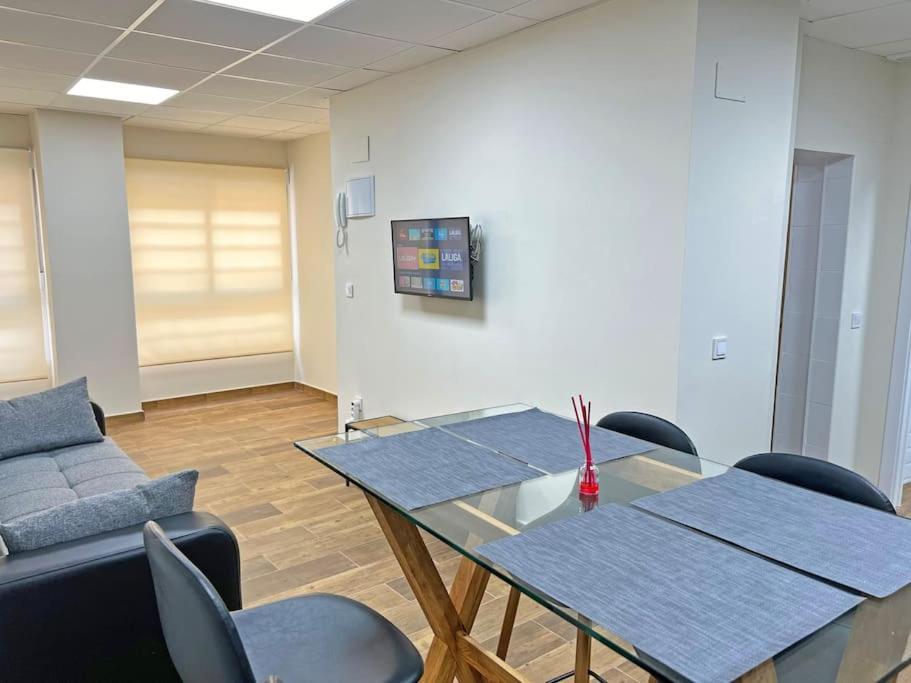 Nuevo, Plaza De Toros, Airc Apartamento