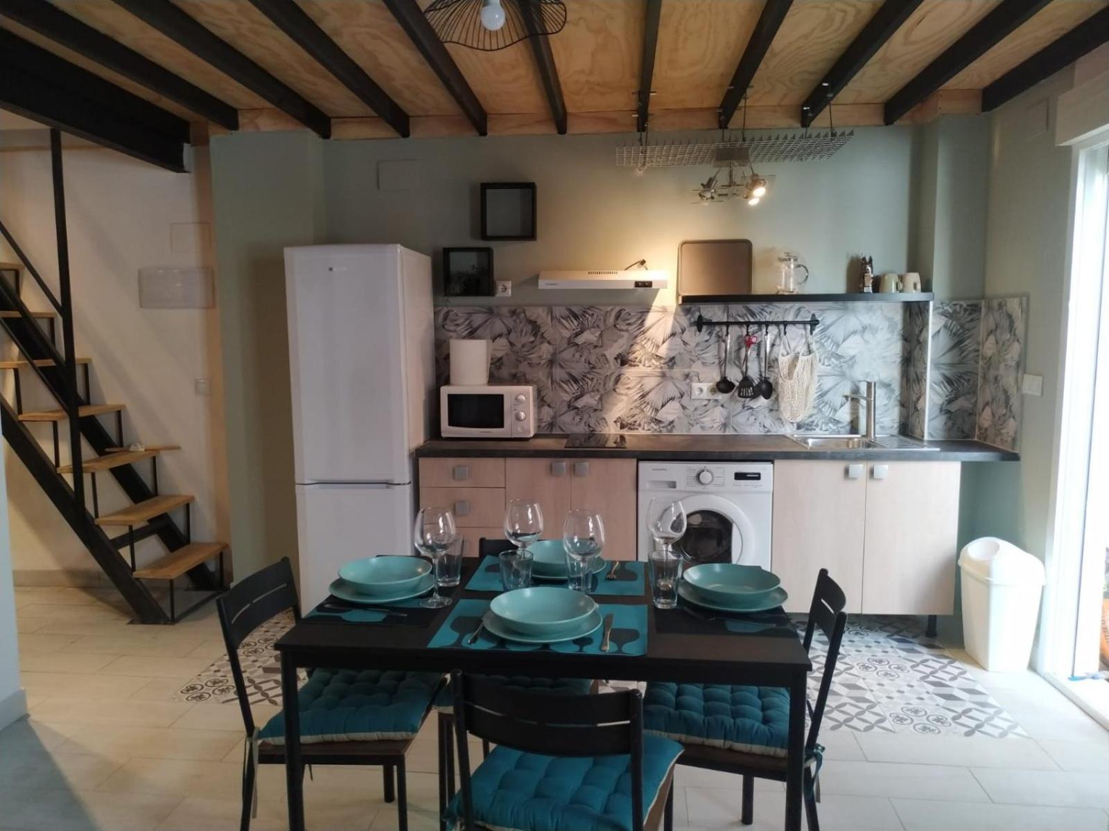 Centrico Familiar Con Patio Privado Alicante