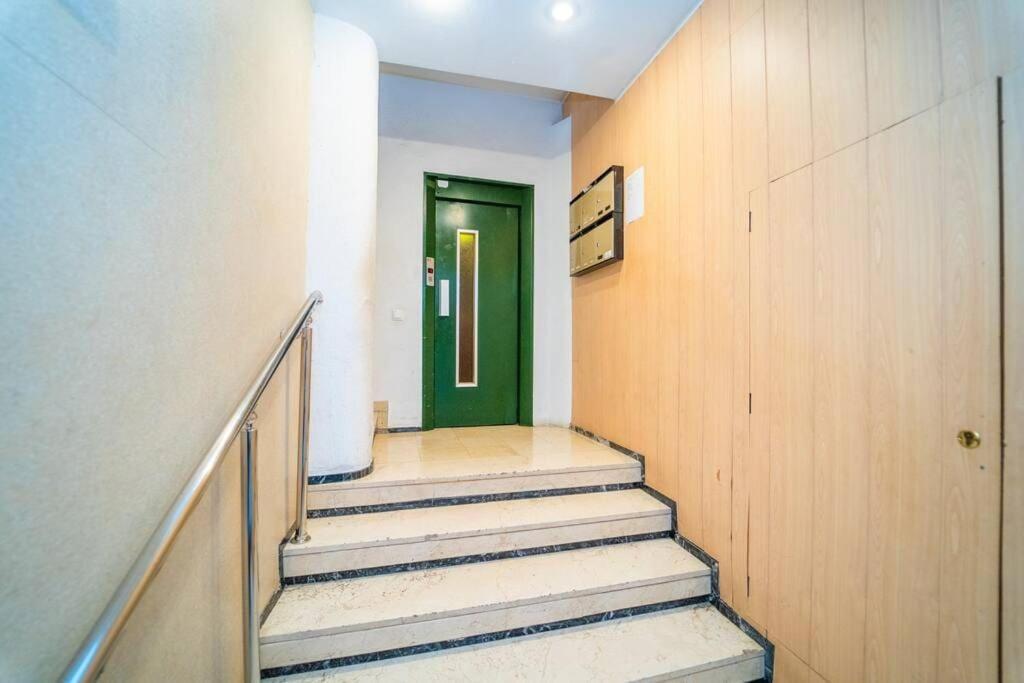 Appartement Authentic Flat Near The *