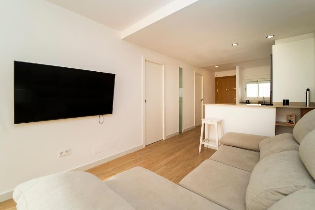 Modern Beachside In La Albufereta Apartment *