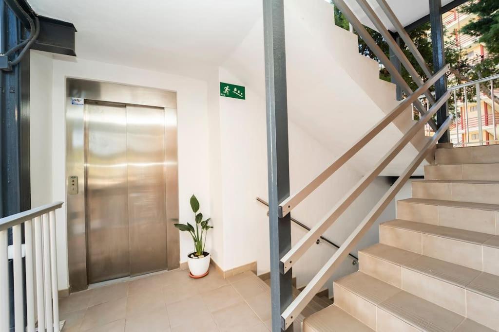 Apartment Modern Beachside In La Albufereta
