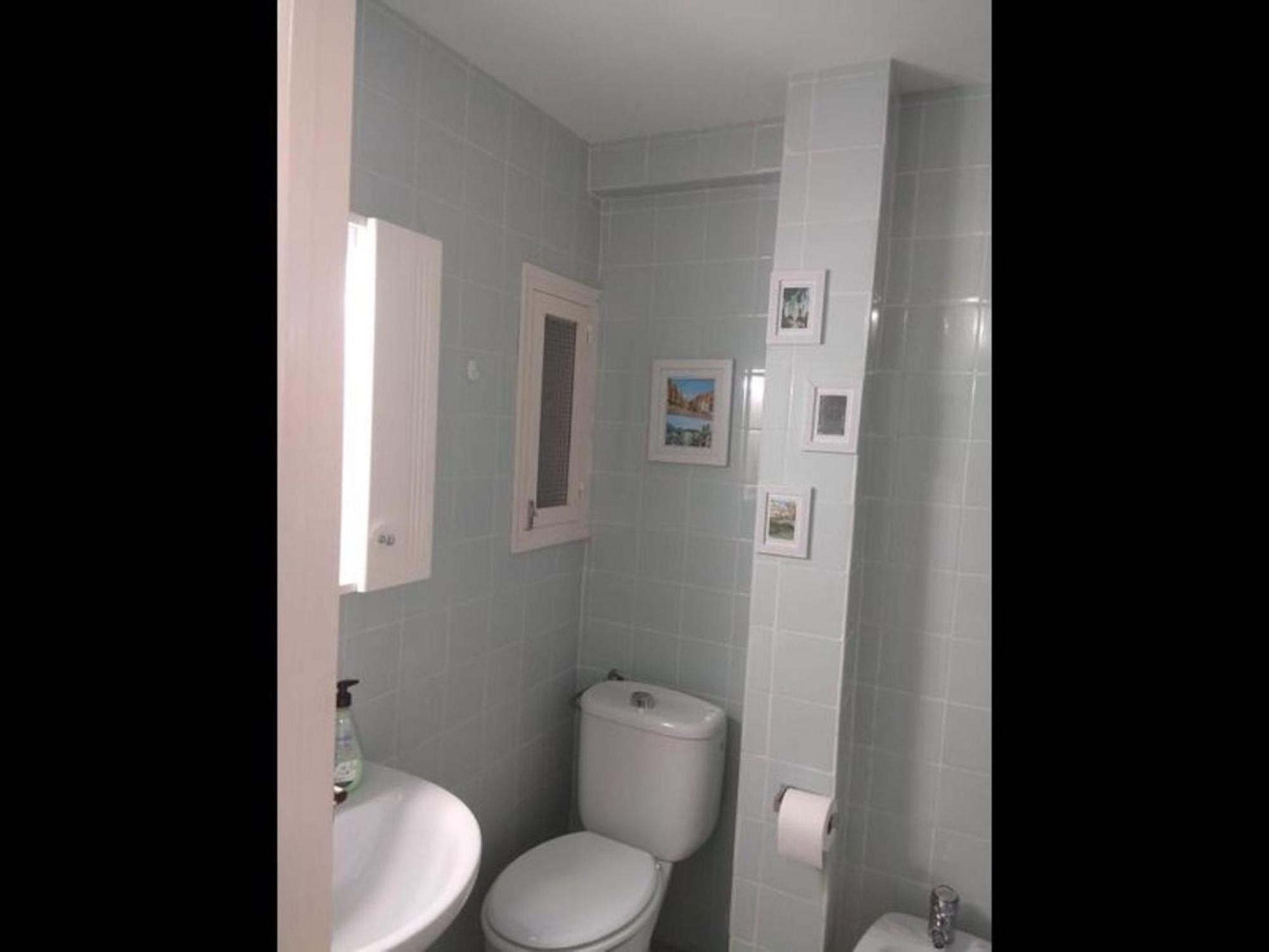 15 Minutes Walk To The Centre And 3 Bedroom Deluxe -esp1yr Apartment