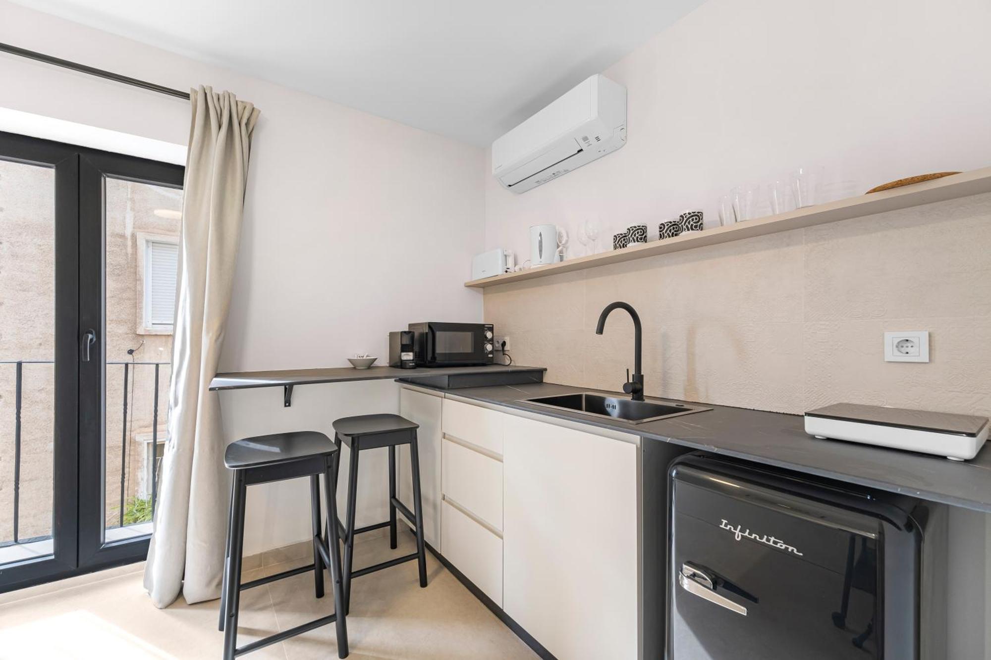 Lovely Loft Toledo Apartment