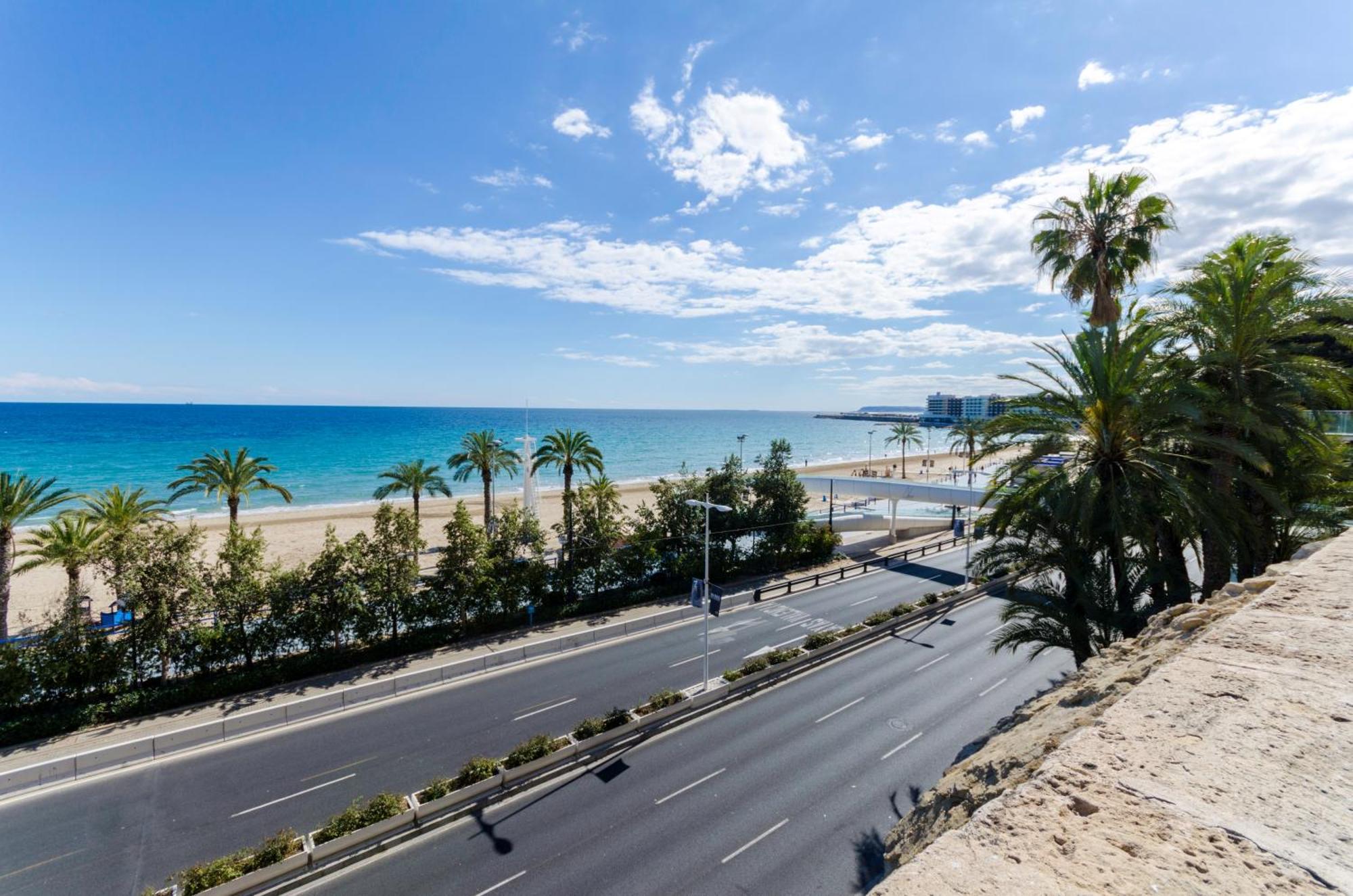 Apartment Centrico, Reformado, Frente A Playa De Y Piscina *