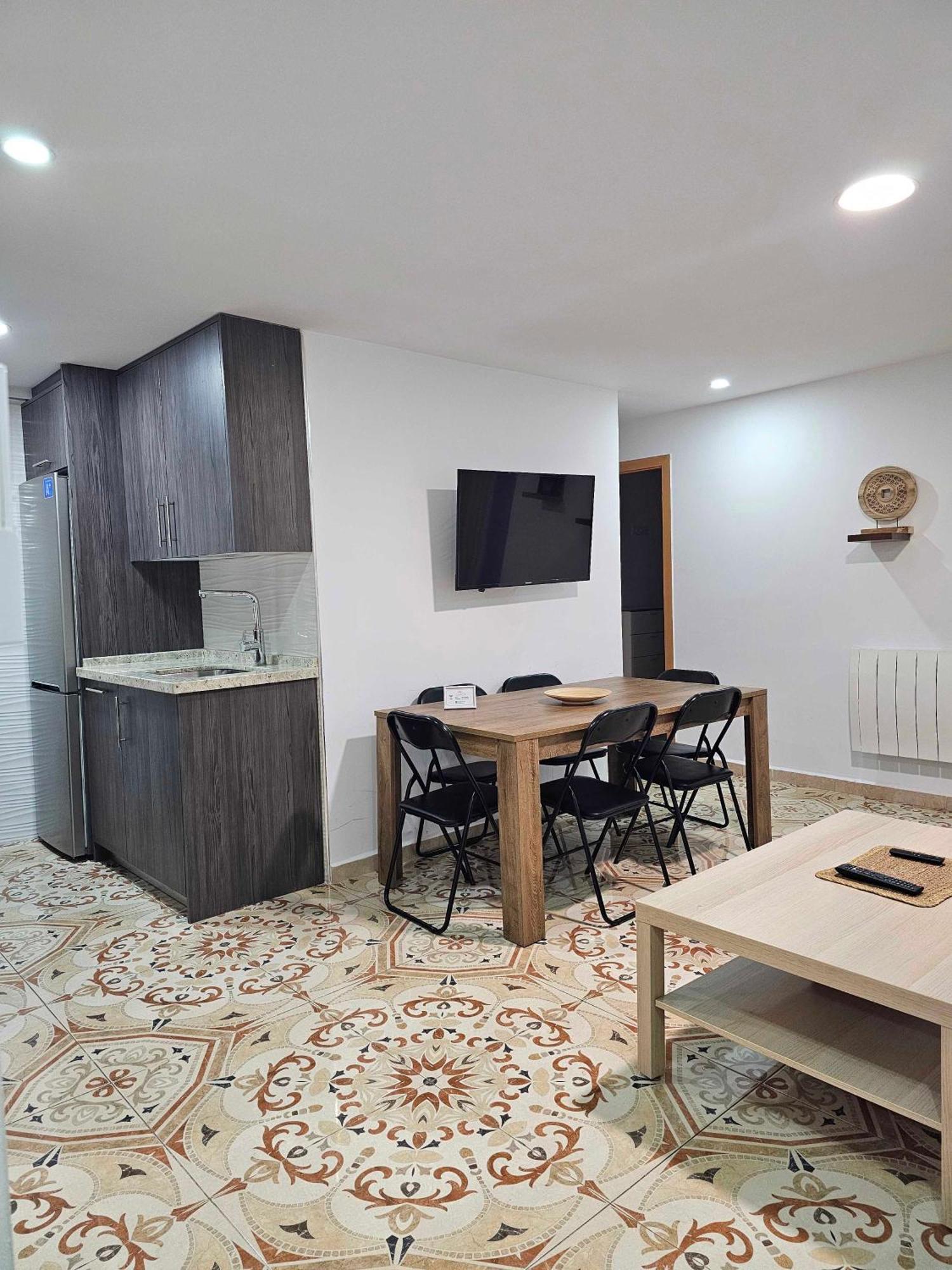 Suncastle -with Sunny Rooftop Terrace And Barbecue Apartment