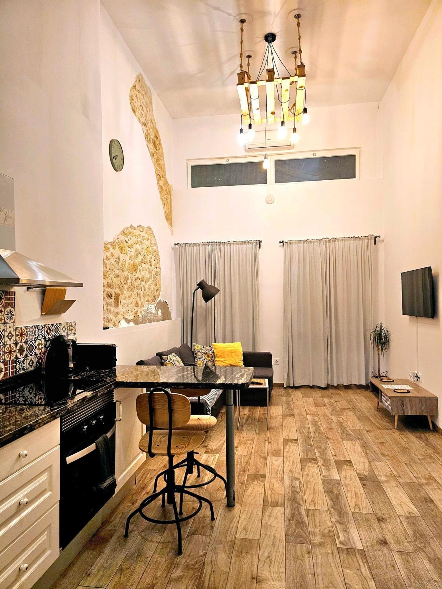 Suncastle -with Sunny Rooftop Terrace And Barbecue Apartment *