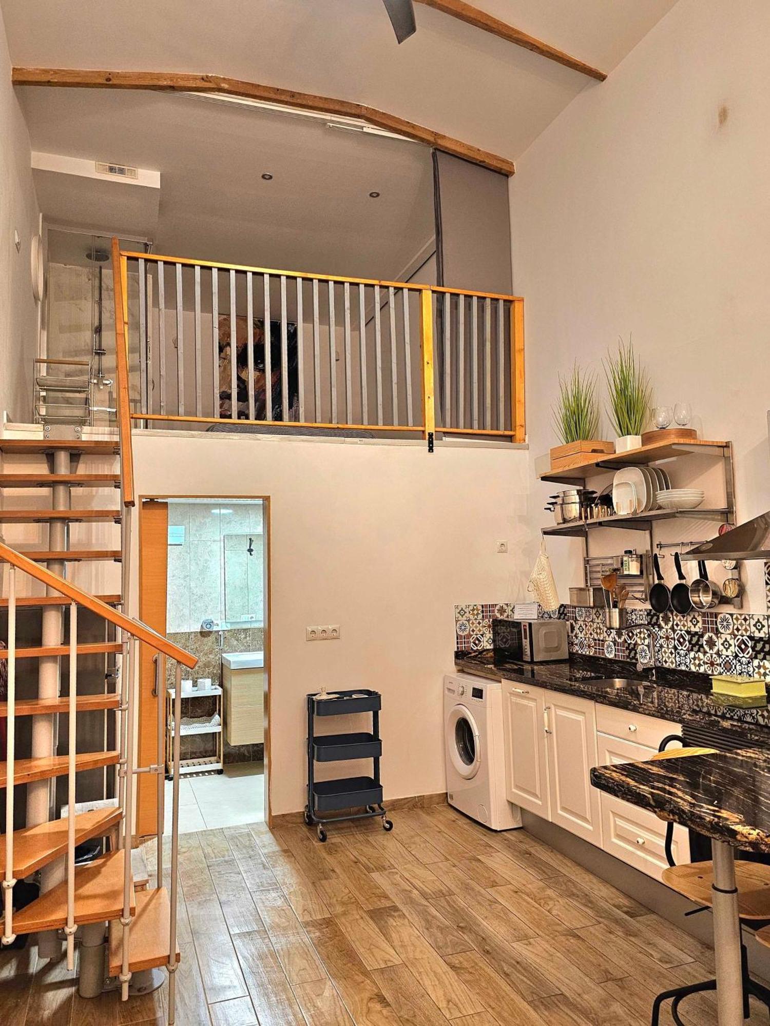 Suncastle -with Sunny Rooftop Terrace And Barbecue *
