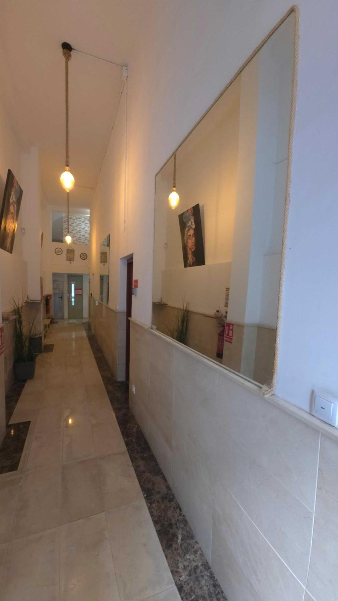 Suncastle -with Sunny Rooftop Terrace And Barbecue