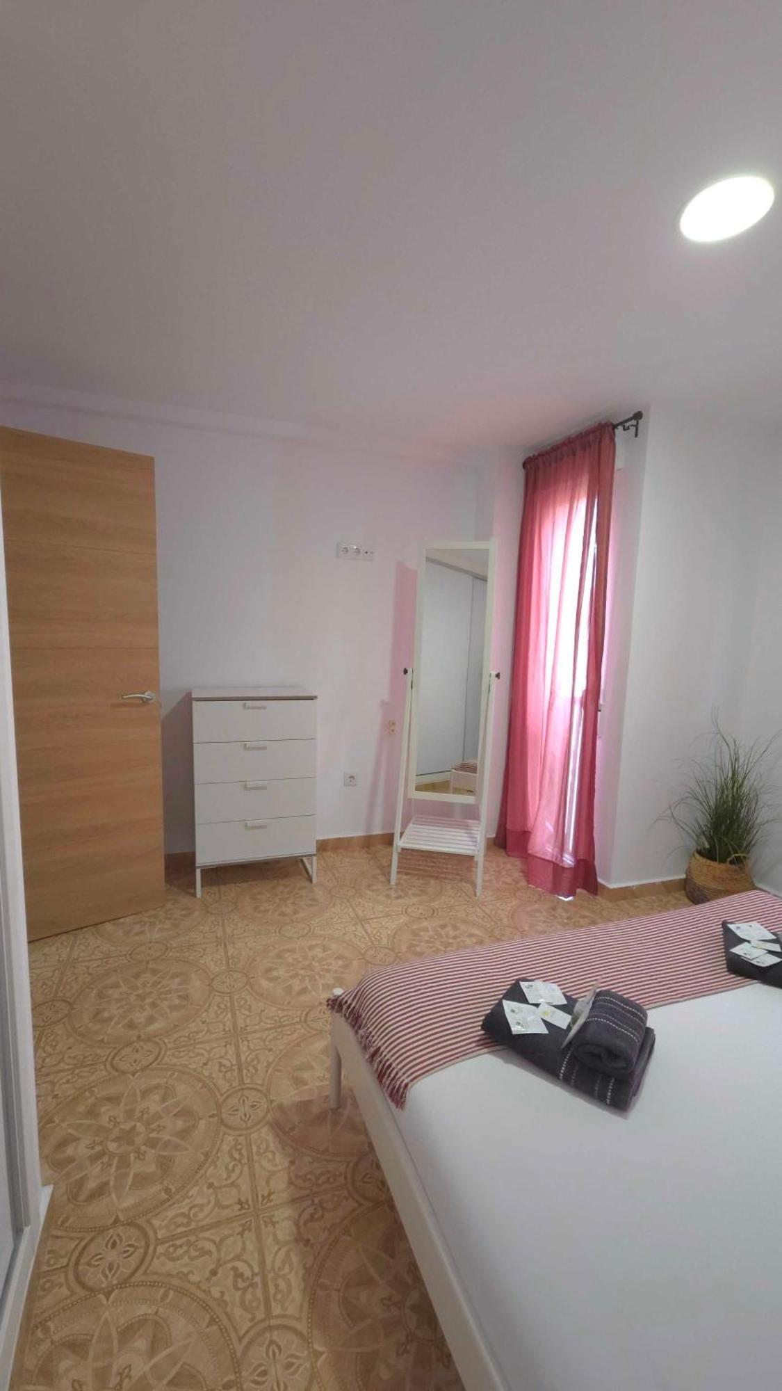 Suncastle -with Sunny Rooftop Terrace And Barbecue Apartment *