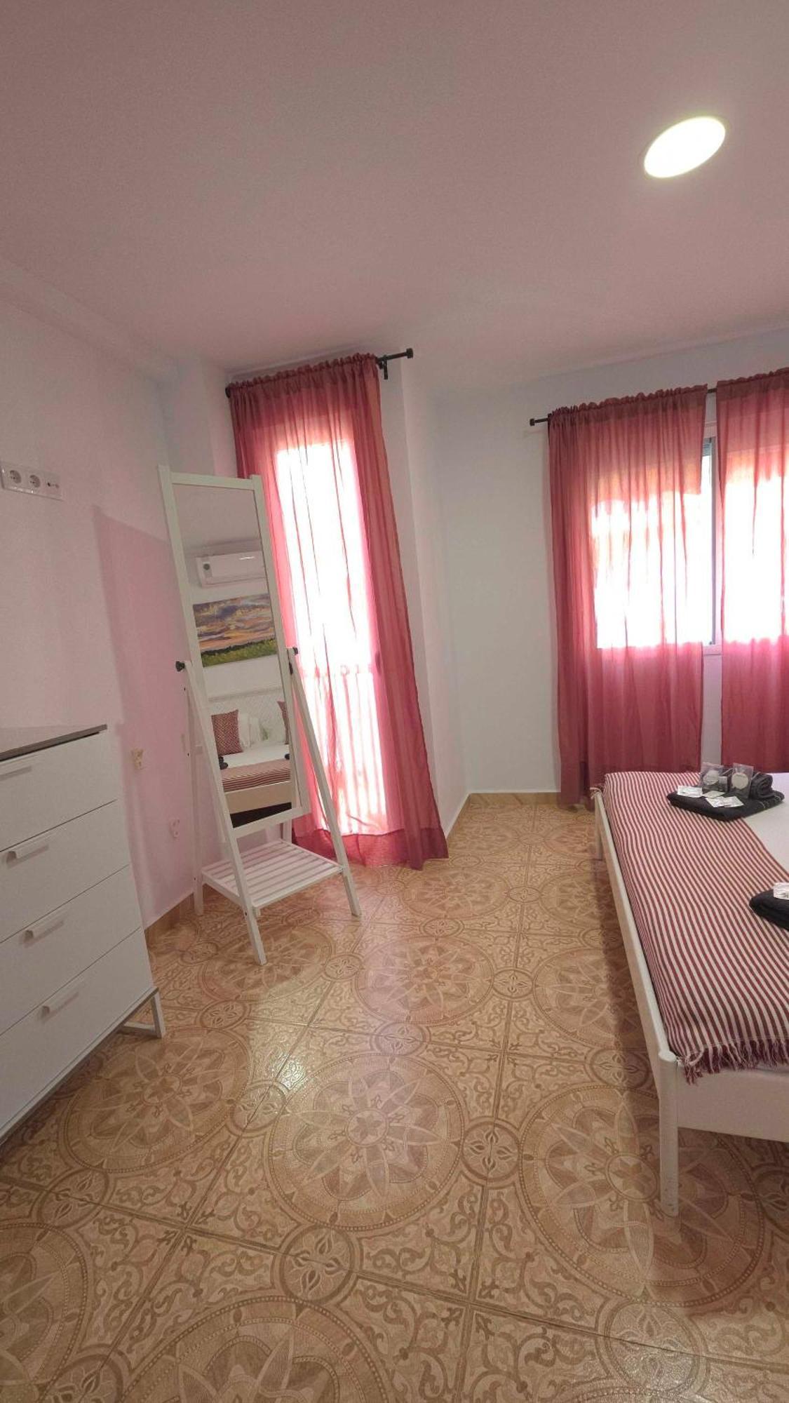 Suncastle -with Sunny Rooftop Terrace And Barbecue Apartment
