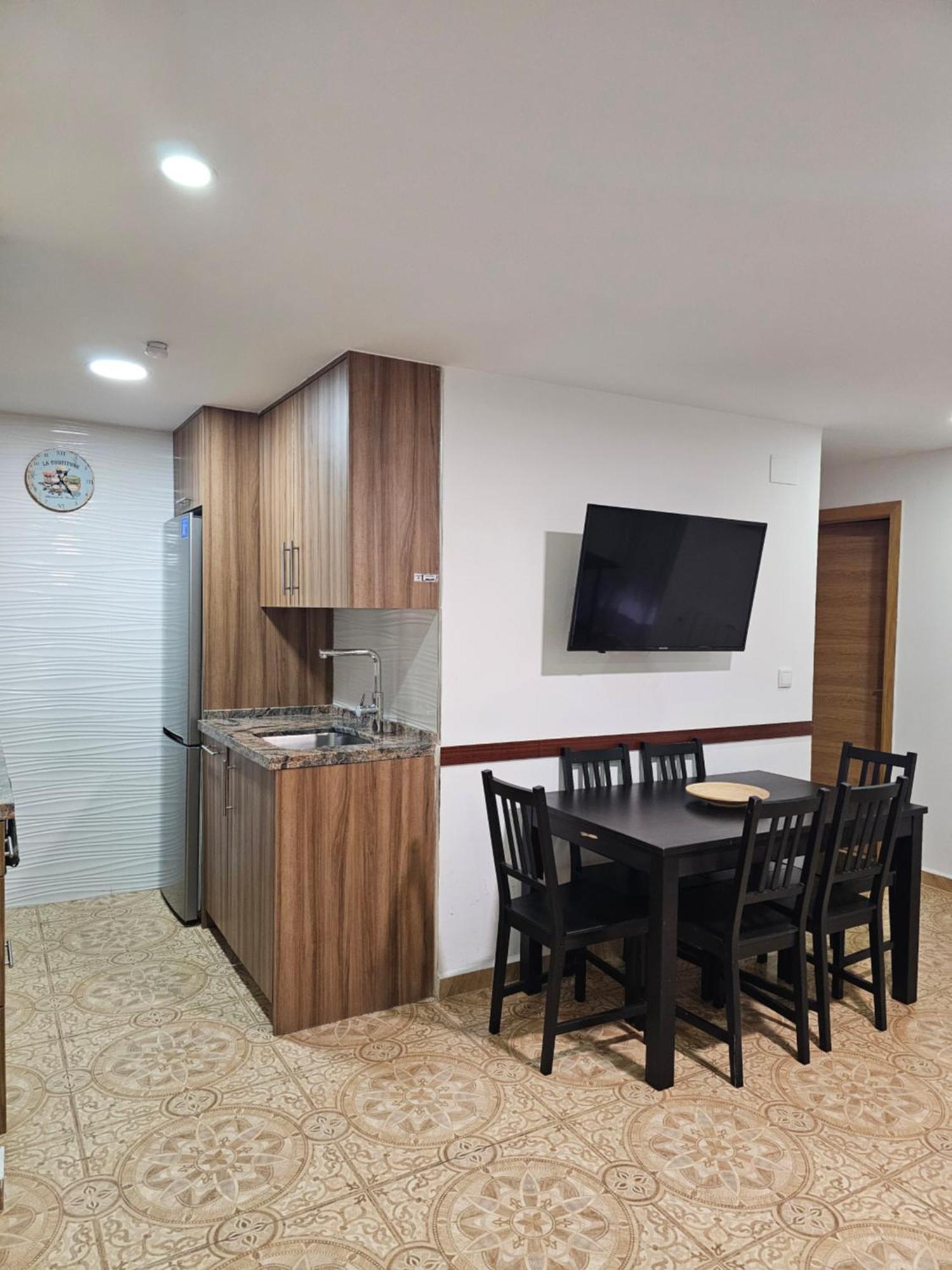 Apartment Suncastle -with Sunny Rooftop Terrace And Barbecue *