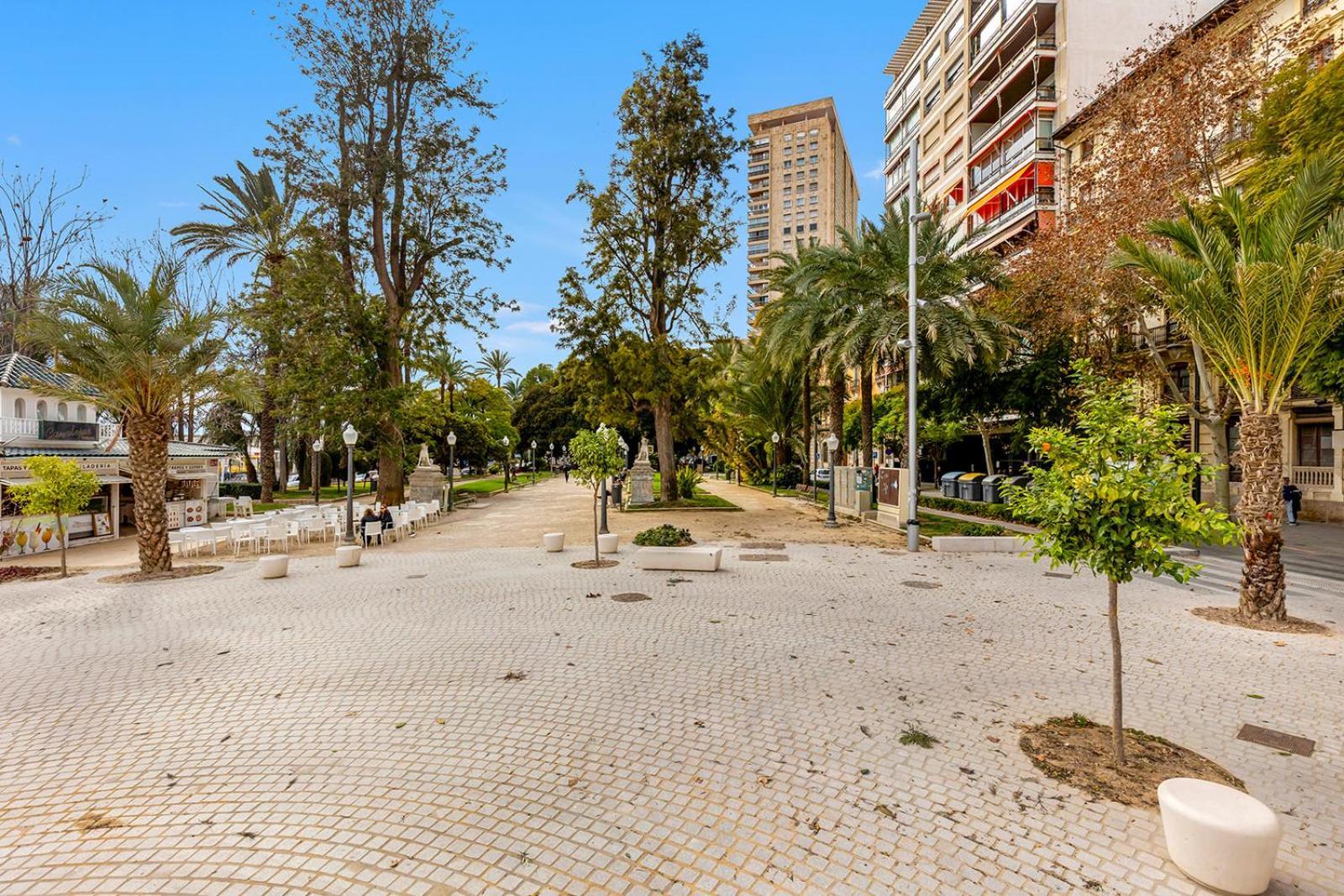 Design In Center Of With Ac Apartment Alicante
