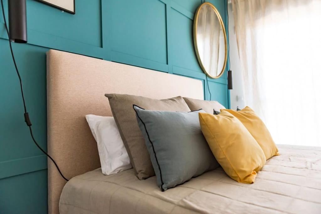 Modern Muchavista Apartment