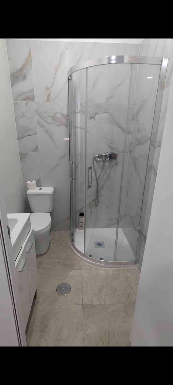 Emma Lovely With Private Bathroom Alicante