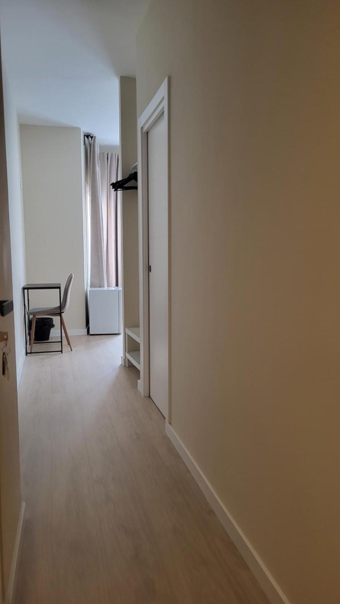 Homestay Charming Room With Private Bathroom