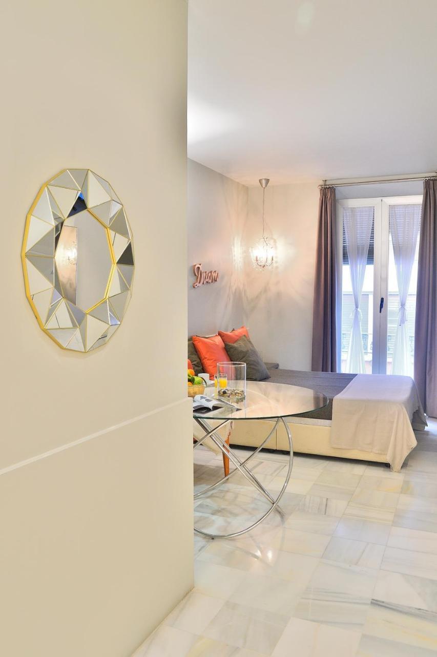 Apartamentos Living Alicante Huoneisto *