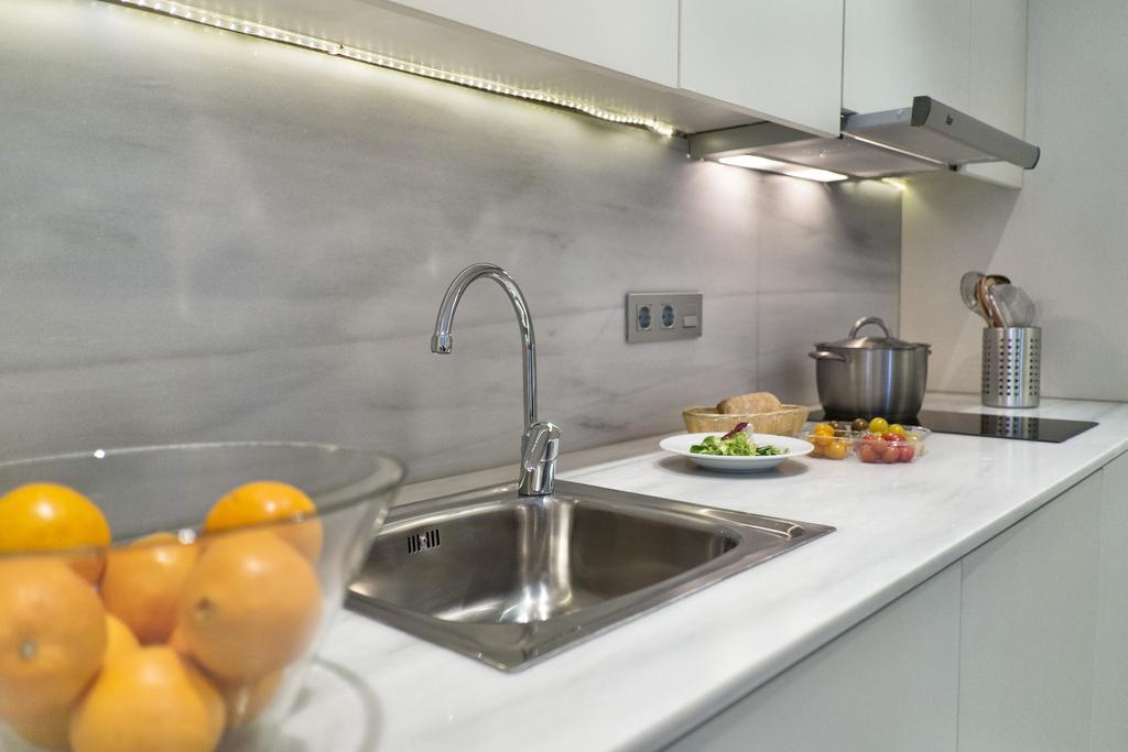 Huoneisto Apartamentos Living Alicante Alicante