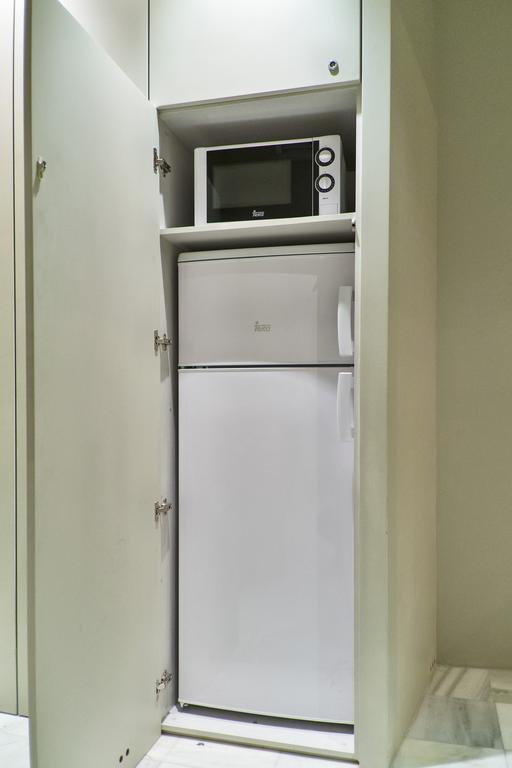 Huoneisto Apartamentos Living Alicante *